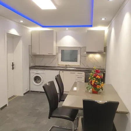 アパート Schlafzimmer Nr2 Heidingsfeld ヴュルツブルク